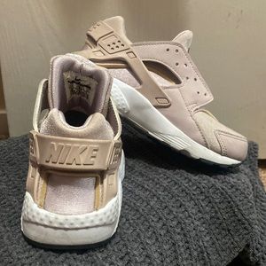 Huarache by Nike